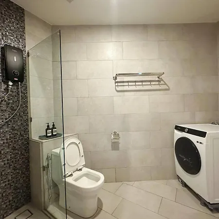 Sunset Seaview Studio Apartment At Kota Kinabalu City Centre Exterior photo